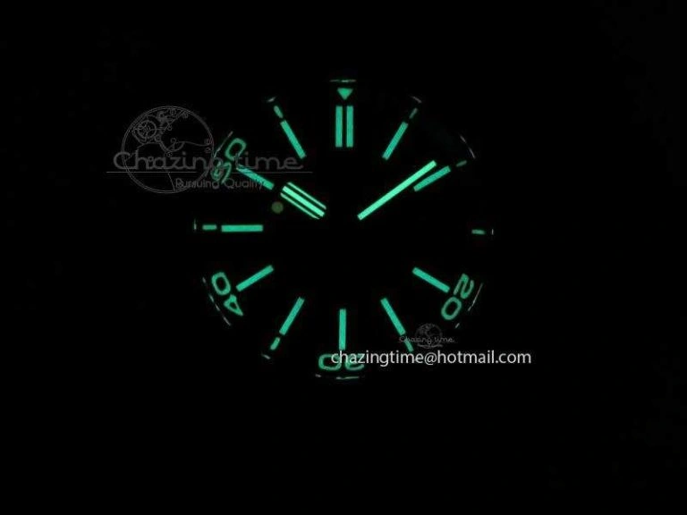Royal Oak Offshore Diver 15707 Real Ceramic BP-Maker On Rubber Strap A3120