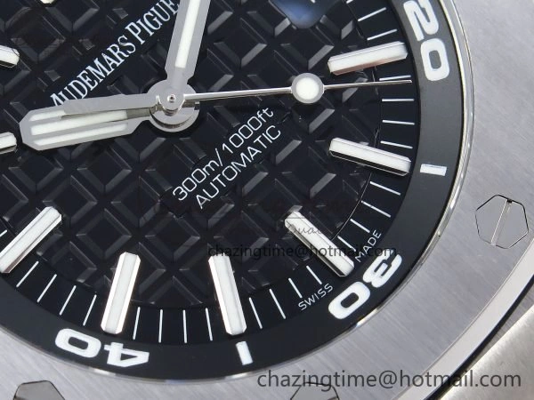 Royal Oak Offshore Diver 15710 APSF 1:1 Best Edition Black Dial on Black Rubber Strap A3120