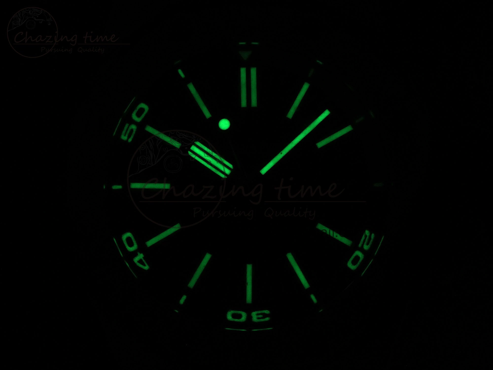 Royal Oak Offshore Diver 15710 IPF 1:1 Best Edition Green Dial on Green Rubber Strap SA3120 Super Clone
