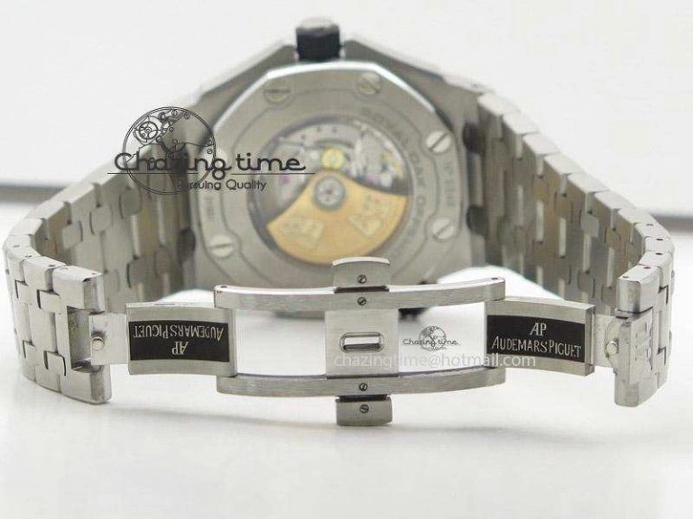 Royal Oak Offshore Diver 15710 Noob Best Edition On SS Bracelet A2824