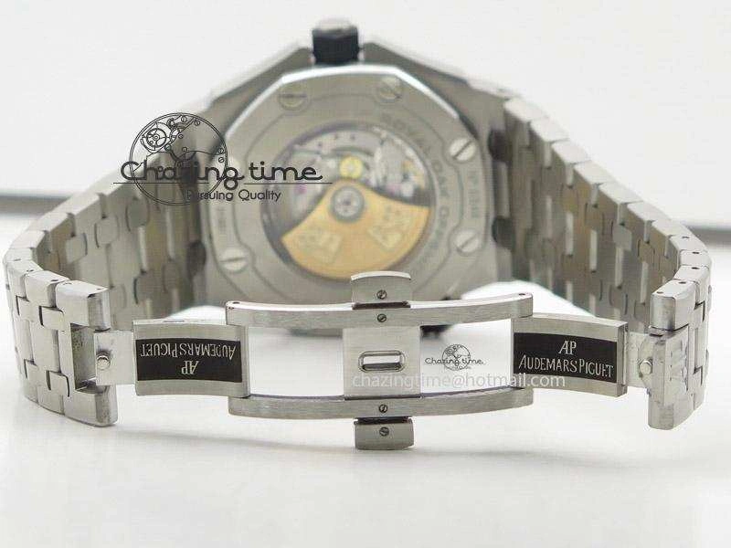 Royal Oak Offshore Diver 15710 Noob Best Edition On SS Bracelet A2824