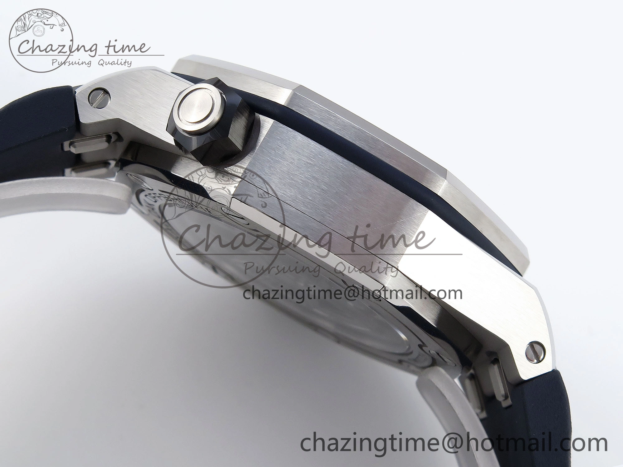 Royal Oak Offshore Diver 15720 APSF 1:1 Best Edition Blue Dial on Blue Rubber Strap SA4308
