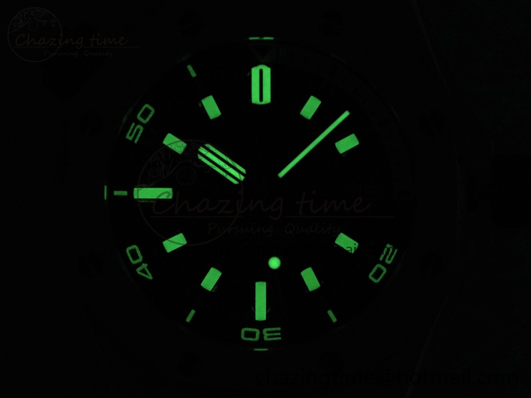 Royal Oak Offshore Diver 15720 APSF 1:1 Best Edition Gray Dial on Gray Rubber Strap SA4308
