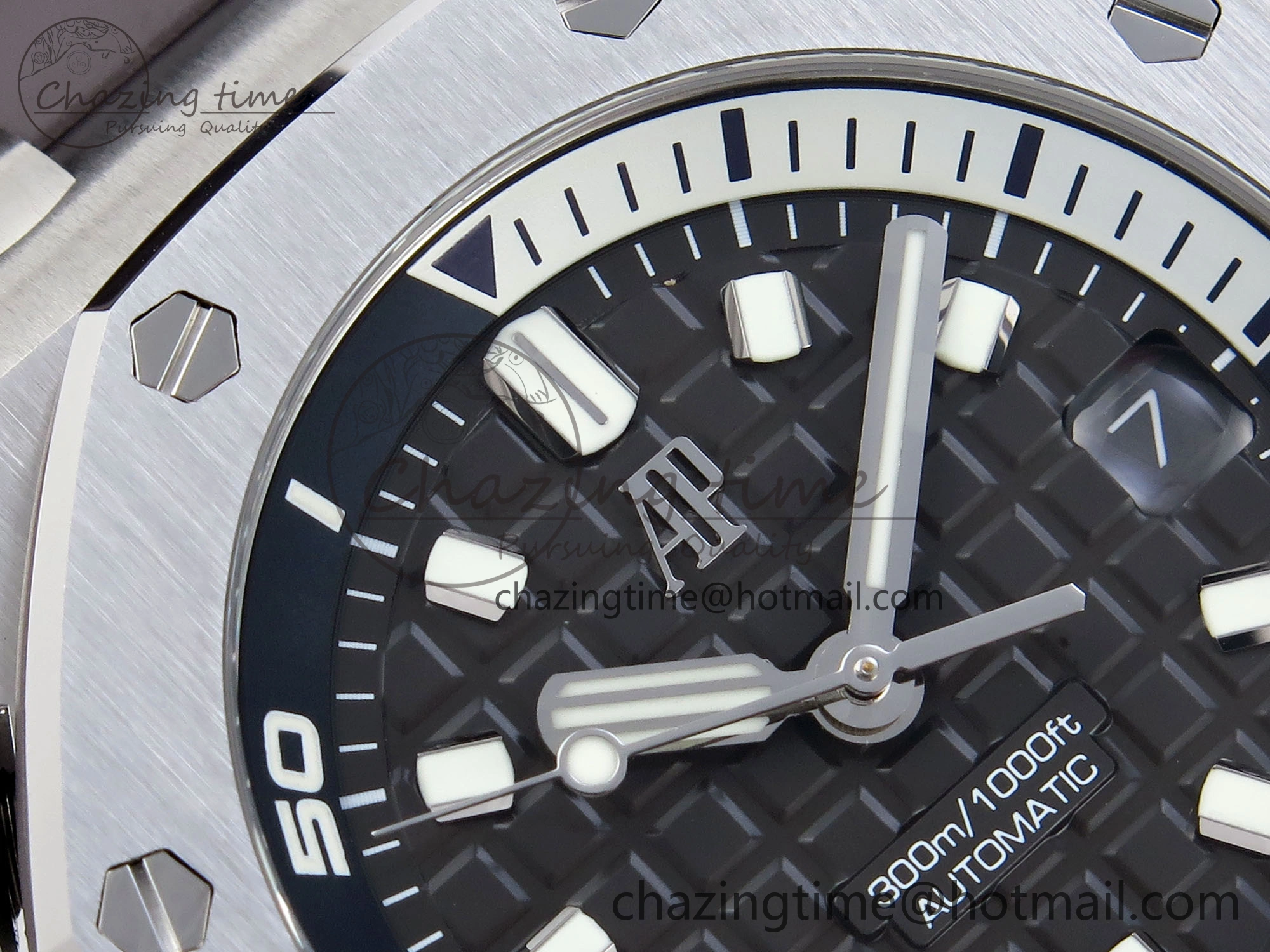 Royal Oak Offshore Diver 15720 APSF 1:1 Best Edition Gray Dial on Gray Rubber Strap SA4308