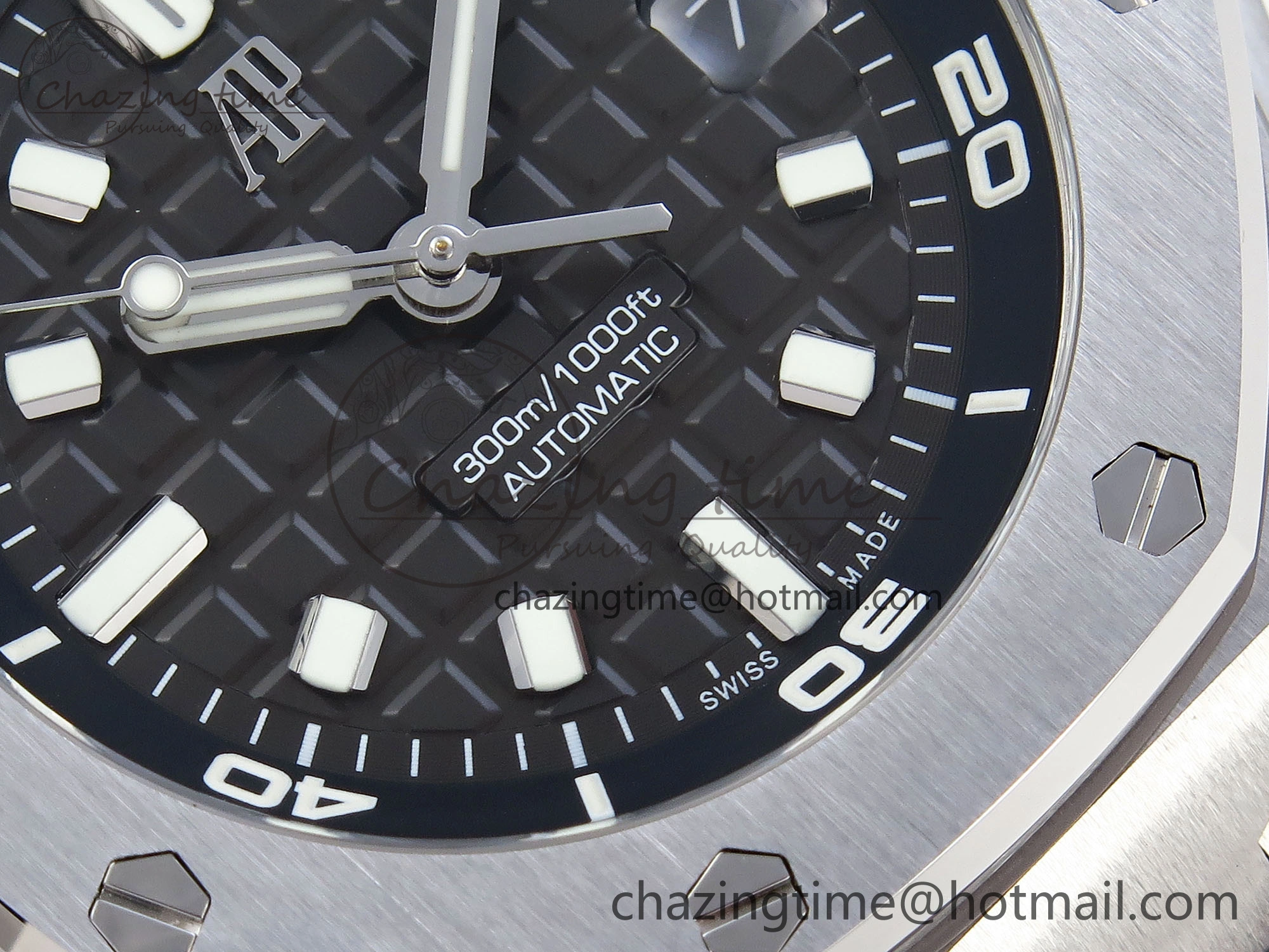 Royal Oak Offshore Diver 15720 APSF 1:1 Best Edition Gray Dial on Gray Rubber Strap SA4308