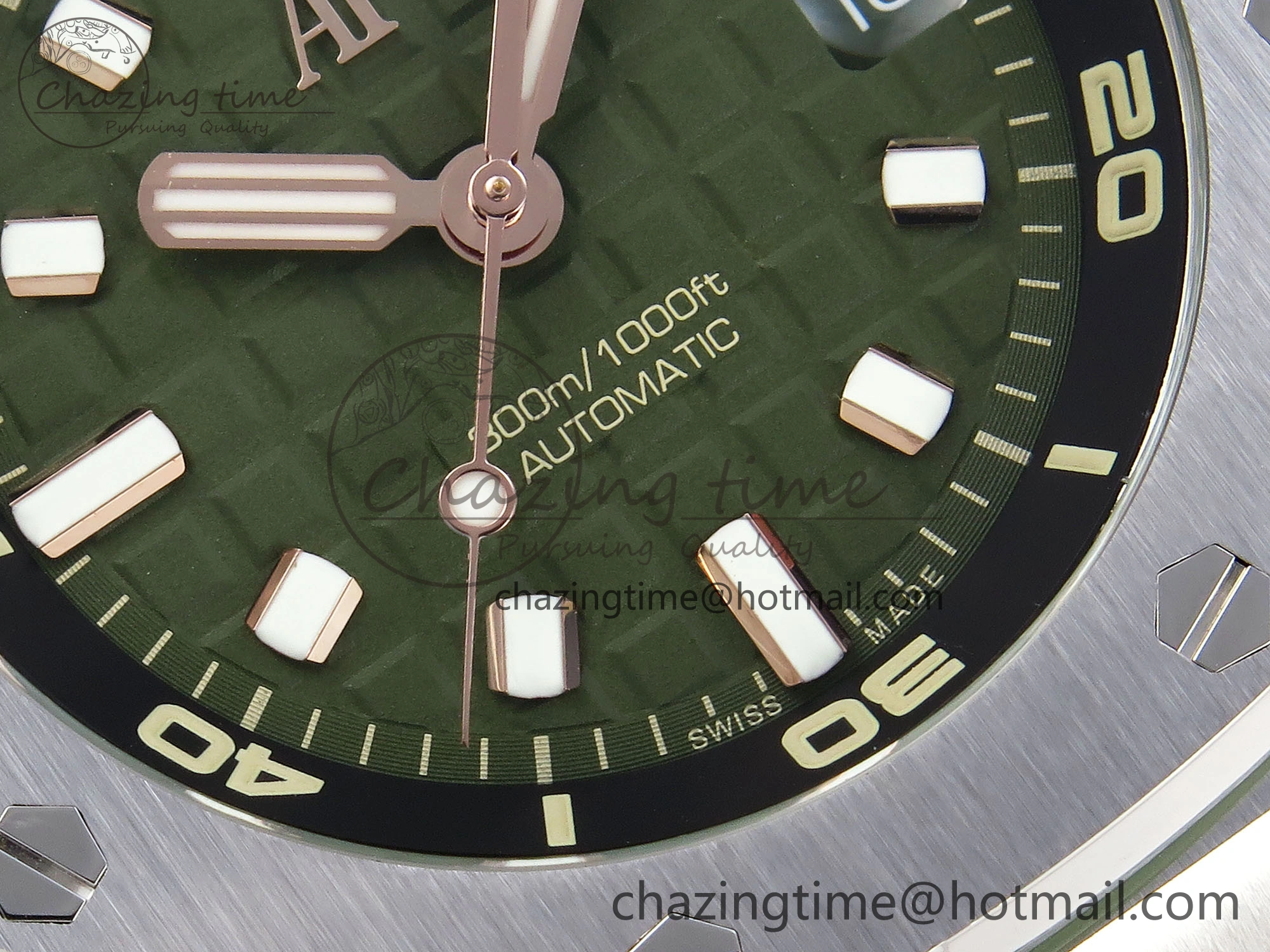 Royal Oak Offshore Diver 15720 APSF 1:1 Best Edition Green Dial on Green Rubber Strap SA4308