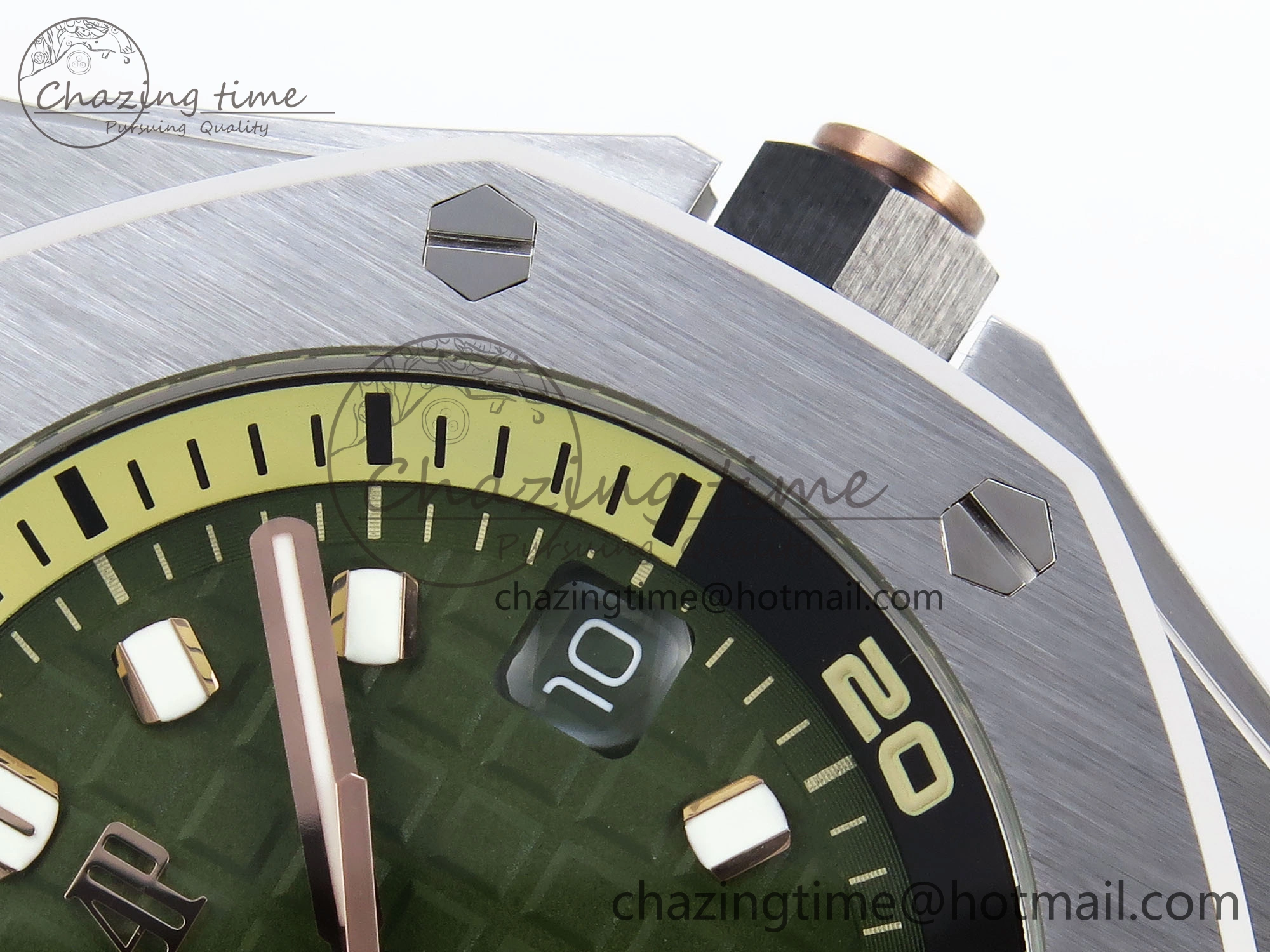 Royal Oak Offshore Diver 15720 APSF 1:1 Best Edition Green Dial on Green Rubber Strap SA4308