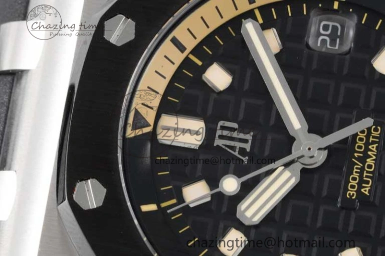 Royal Oak Offshore Diver 15720 Black Ceramic Bezel SS APF 1:1 Best Edition Black Dial on Black Rubber Strap A4308