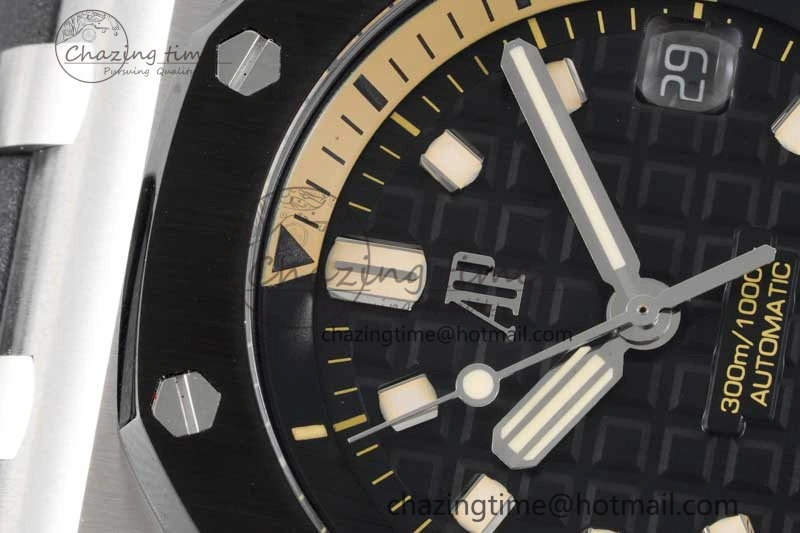 Royal Oak Offshore Diver 15720 Black Ceramic Bezel SS APF 1:1 Best Edition Black Dial on Black Rubber Strap A4308