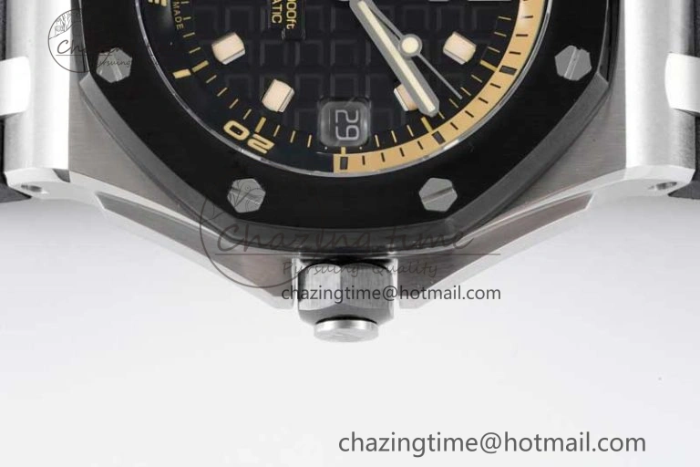 Royal Oak Offshore Diver 15720 Black Ceramic Bezel SS APF 1:1 Best Edition Black Dial on Black Rubber Strap A4308