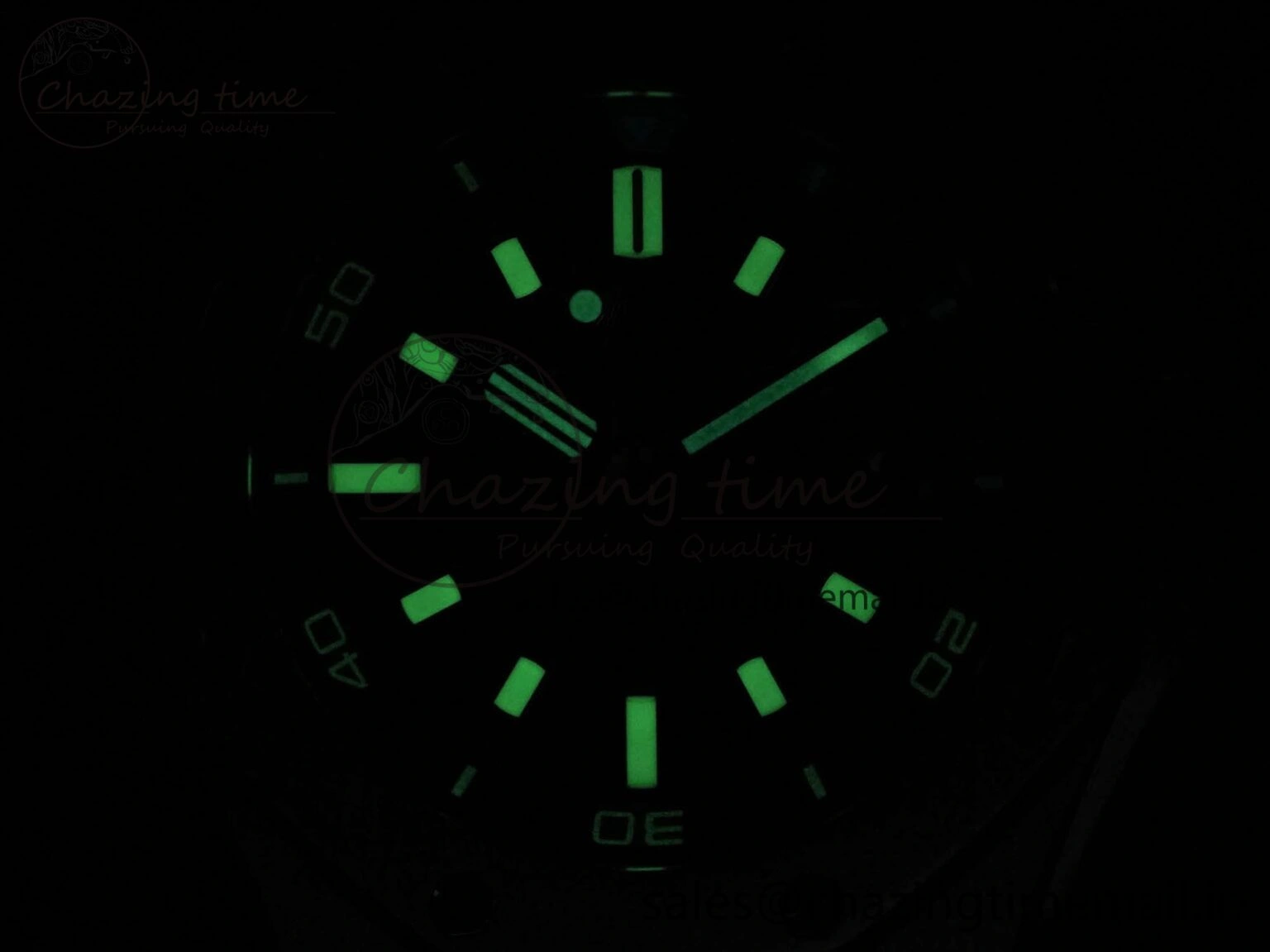 Royal Oak Offshore Diver 15720 IPF Best Edition Gray Dial on Gray Rubber Strap A4308 V2