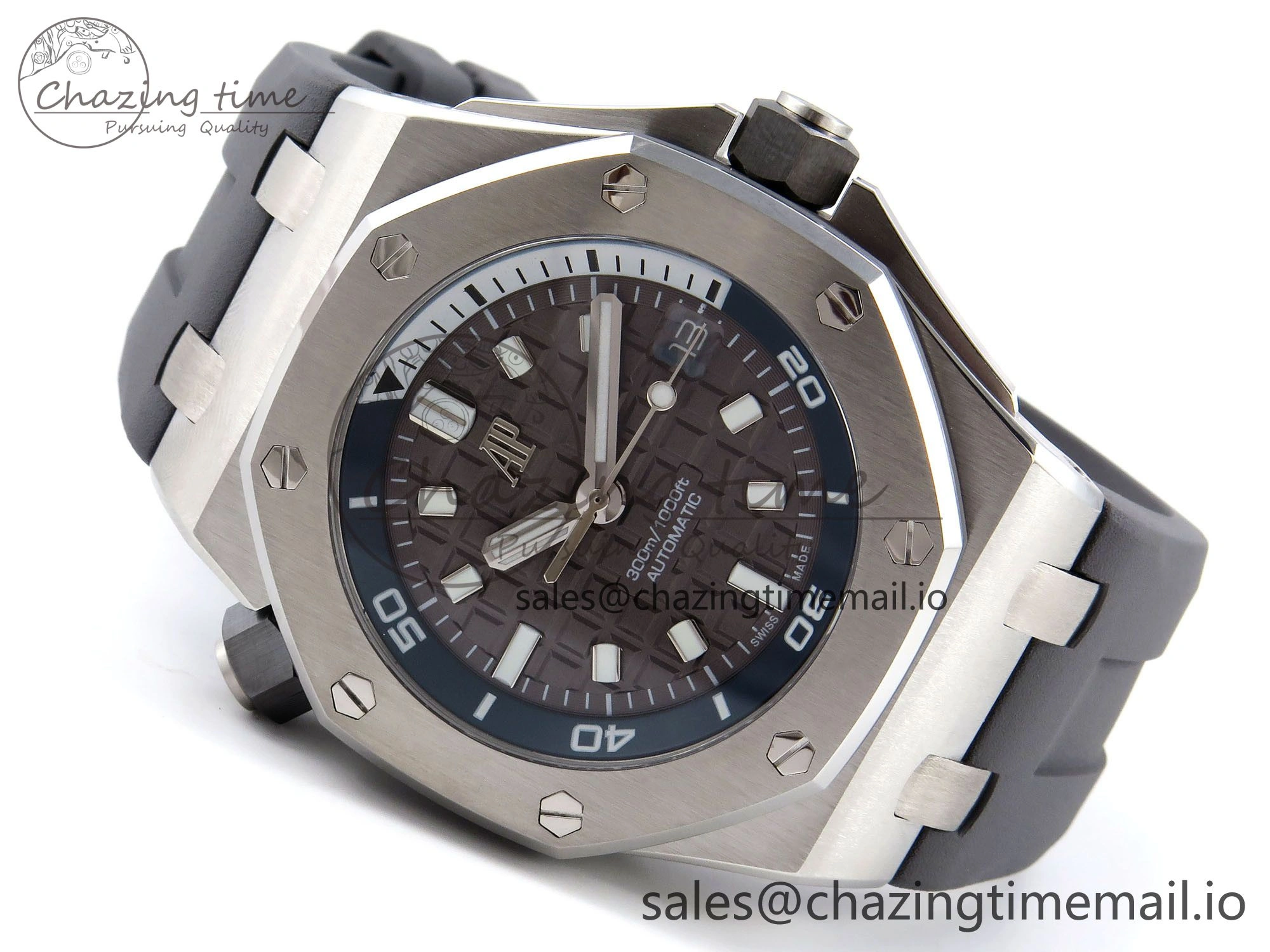 Royal Oak Offshore Diver 15720 IPF Best Edition Gray Dial on Gray Rubber Strap A4308 V2
