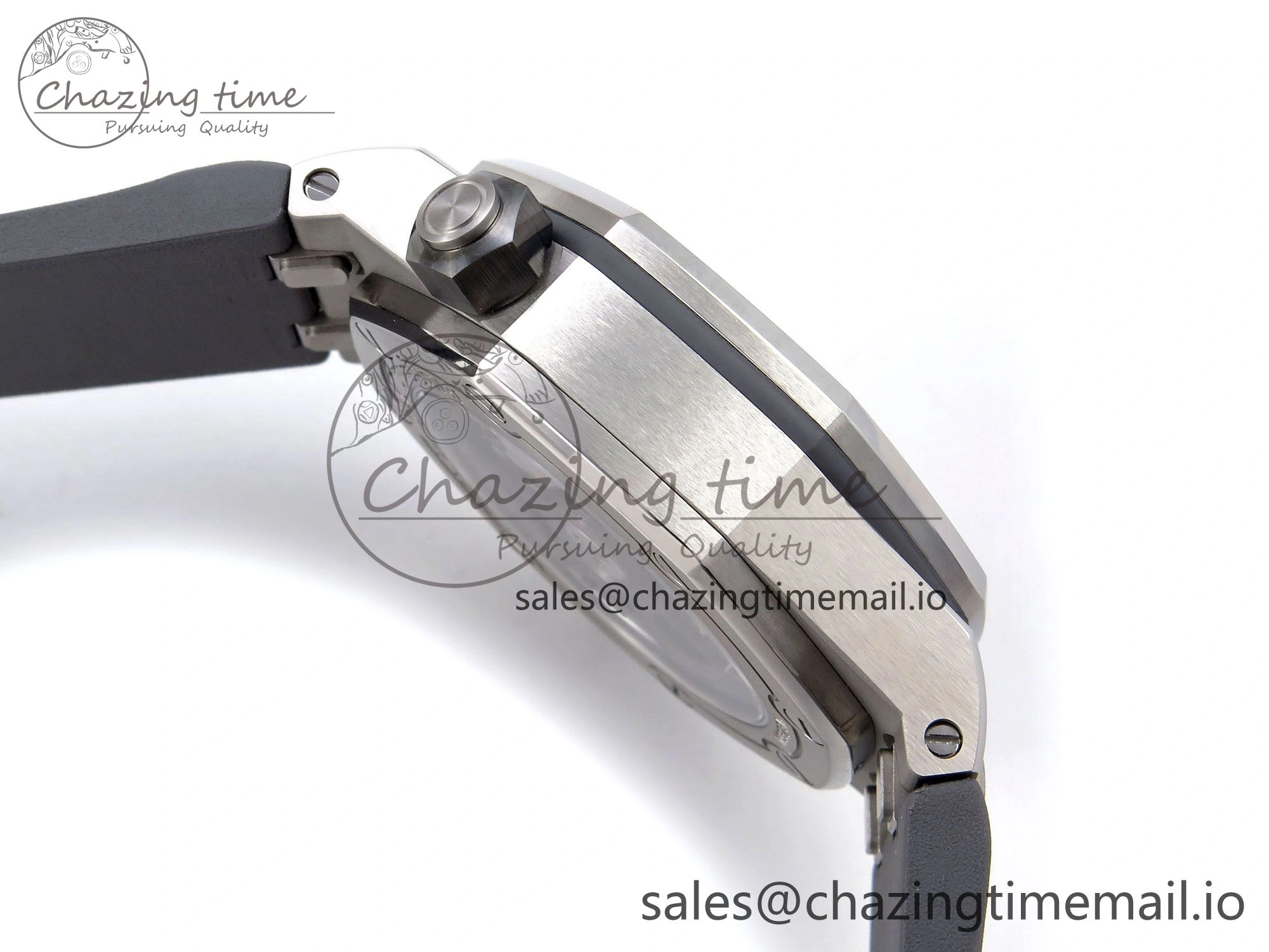 Royal Oak Offshore Diver 15720 IPF Best Edition Gray Dial on Gray Rubber Strap A4308 V2