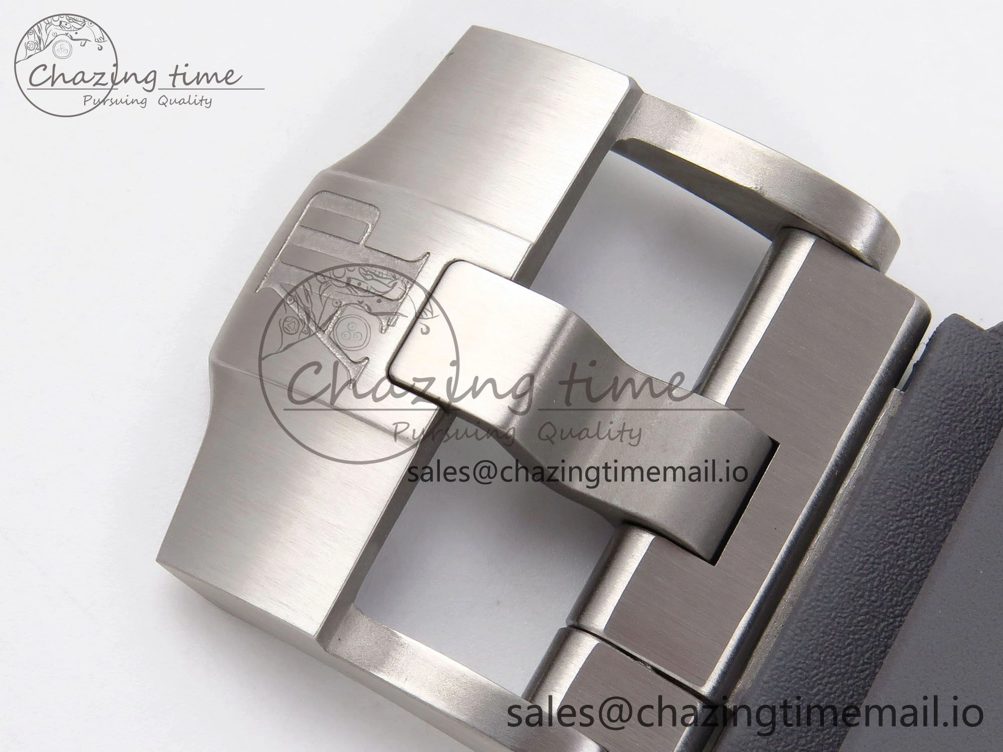 Royal Oak Offshore Diver 15720 IPF Best Edition Gray Dial on Gray Rubber Strap A4308 V2