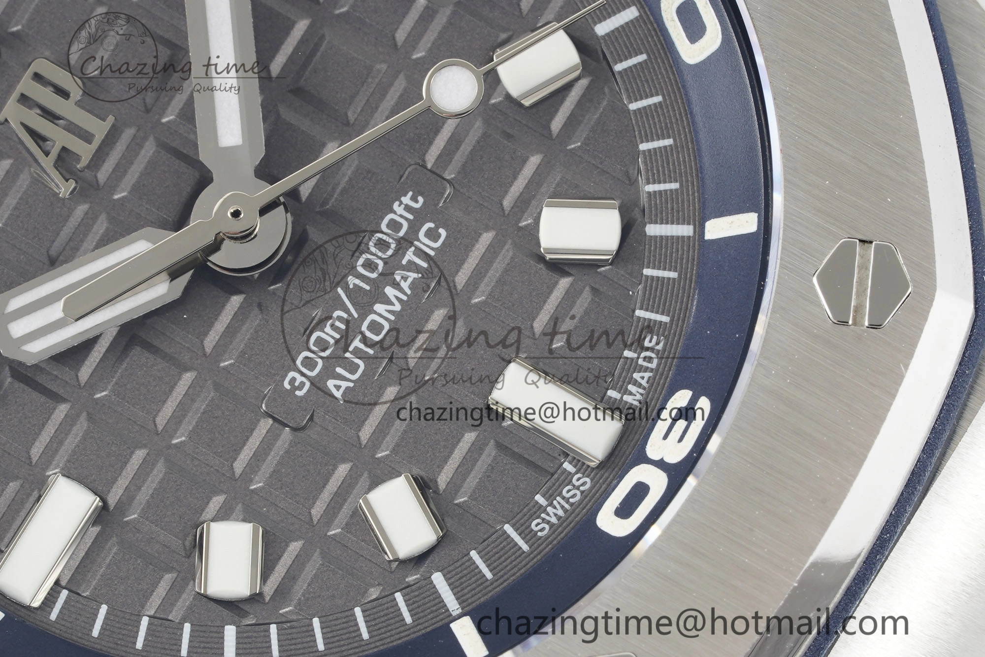 Royal Oak Offshore Diver 15720 IPF Best Edition Gray Dial on Gray Rubber Strap A4308