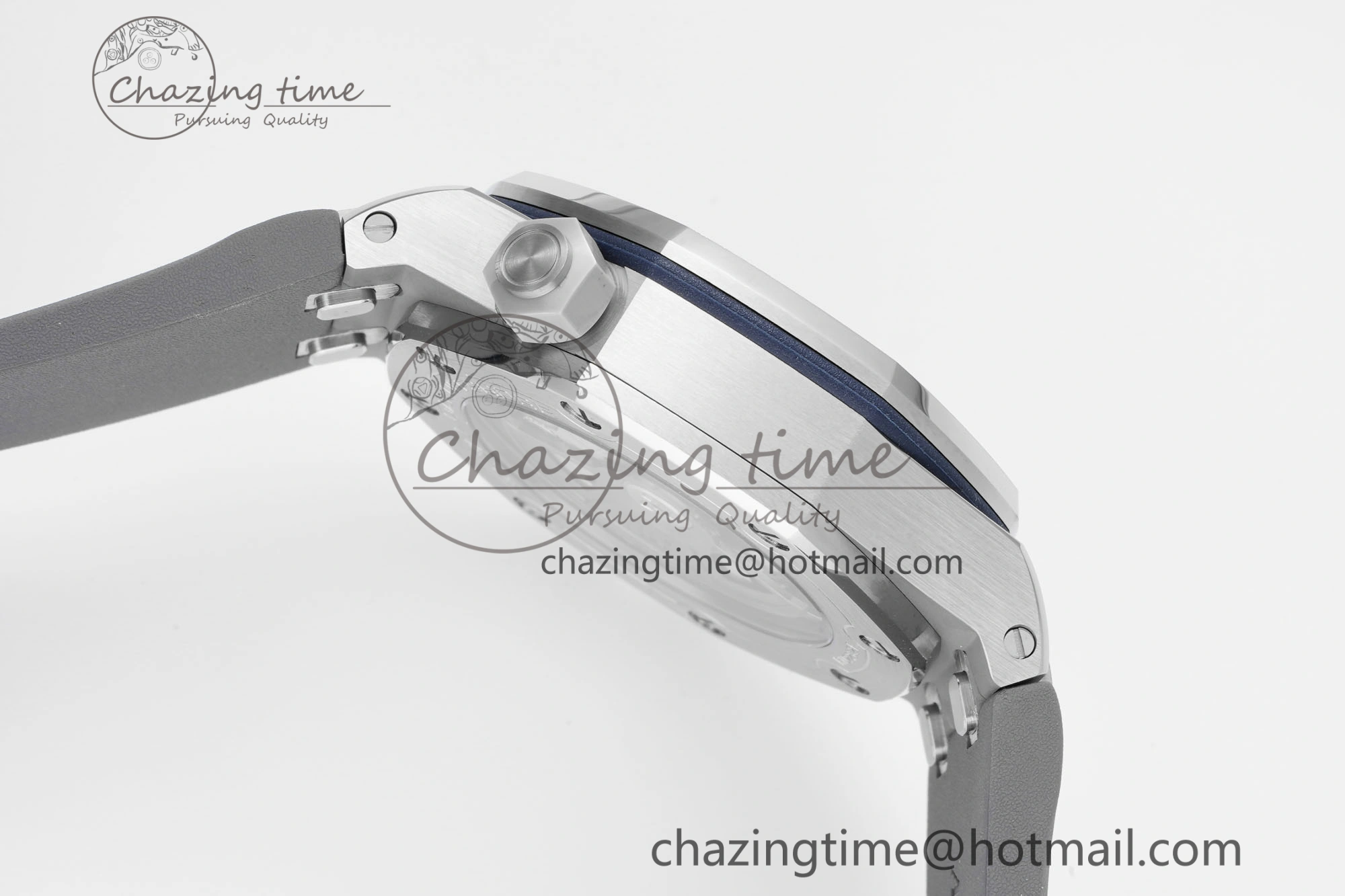 Royal Oak Offshore Diver 15720 IPF Best Edition Gray Dial on Gray Rubber Strap A4308