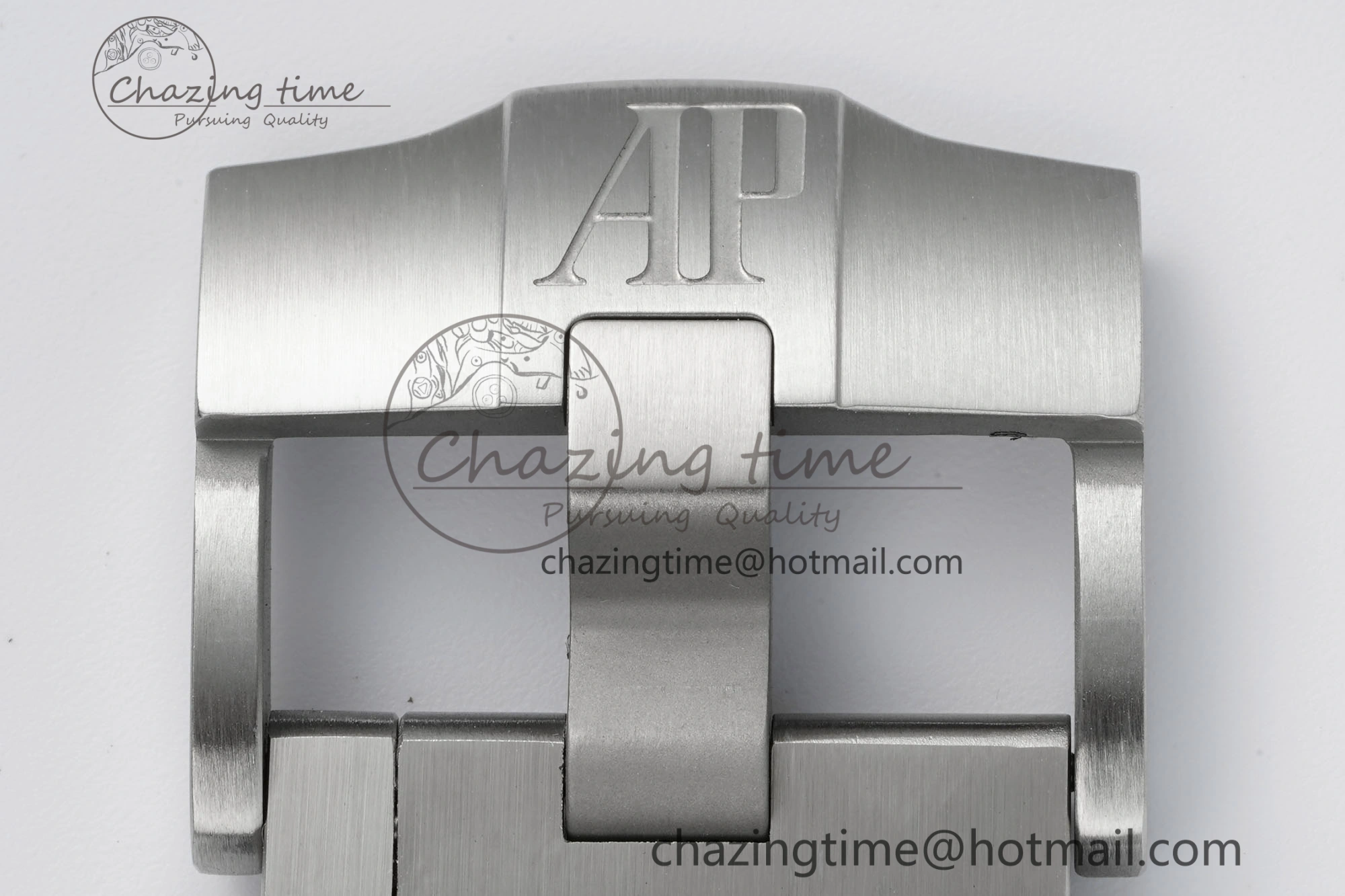 Royal Oak Offshore Diver 15720 IPF Best Edition Gray Dial on Gray Rubber Strap A4308