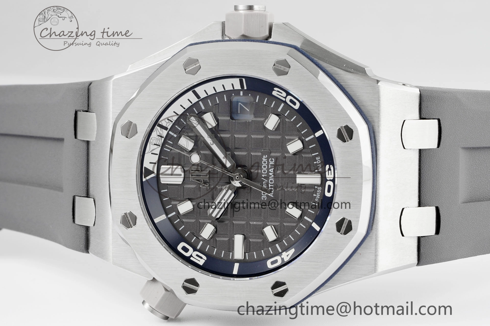 Royal Oak Offshore Diver 15720 IPF Best Edition Gray Dial on Gray Rubber Strap A4308