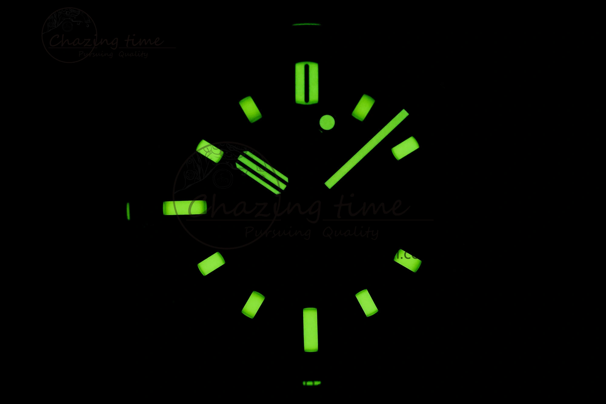 Royal Oak Offshore Diver 15720 IPF Best Edition Gray Dial on Gray Rubber Strap A4308