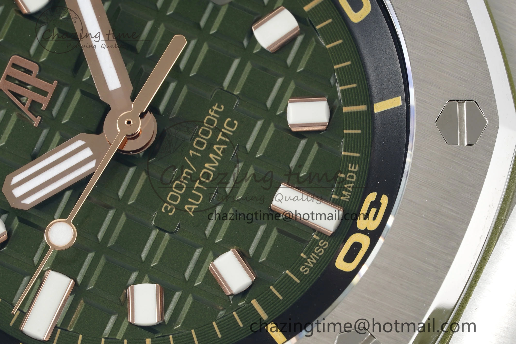 Royal Oak Offshore Diver 15720 IPF Best Edition Green Dial on Green Rubber Strap A4308