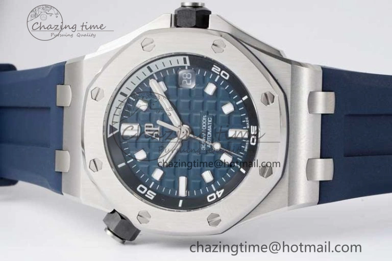 Royal Oak Offshore Diver 15720 SS APF 1:1 Best Edition Blue Dial on Blue Rubber Strap A4308