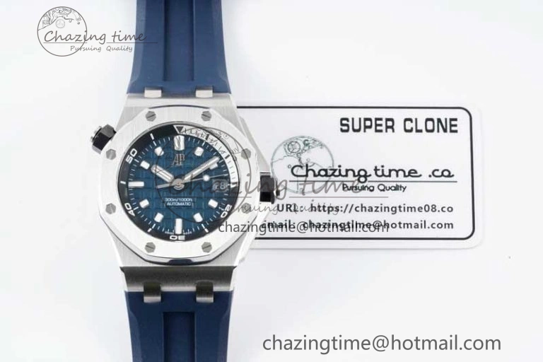 Royal Oak Offshore Diver 15720 SS APF 1:1 Best Edition Blue Dial on Blue Rubber Strap A4308