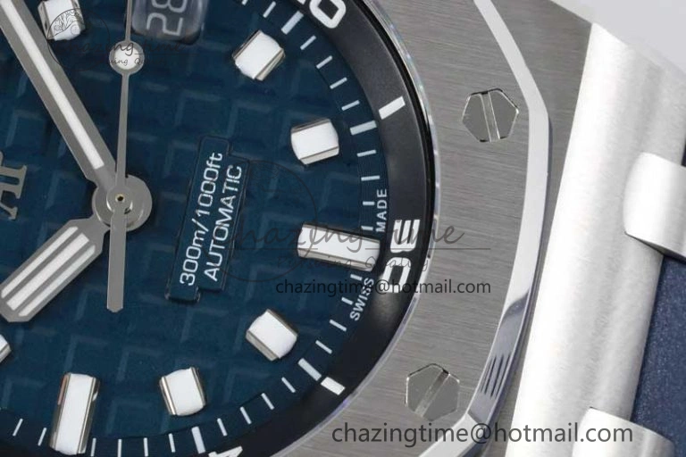Royal Oak Offshore Diver 15720 SS APF 1:1 Best Edition Blue Dial on Blue Rubber Strap A4308