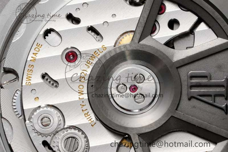 Royal Oak Offshore Diver 15720 SS APF 1:1 Best Edition Gray Dial on Gray Rubber Strap A4308