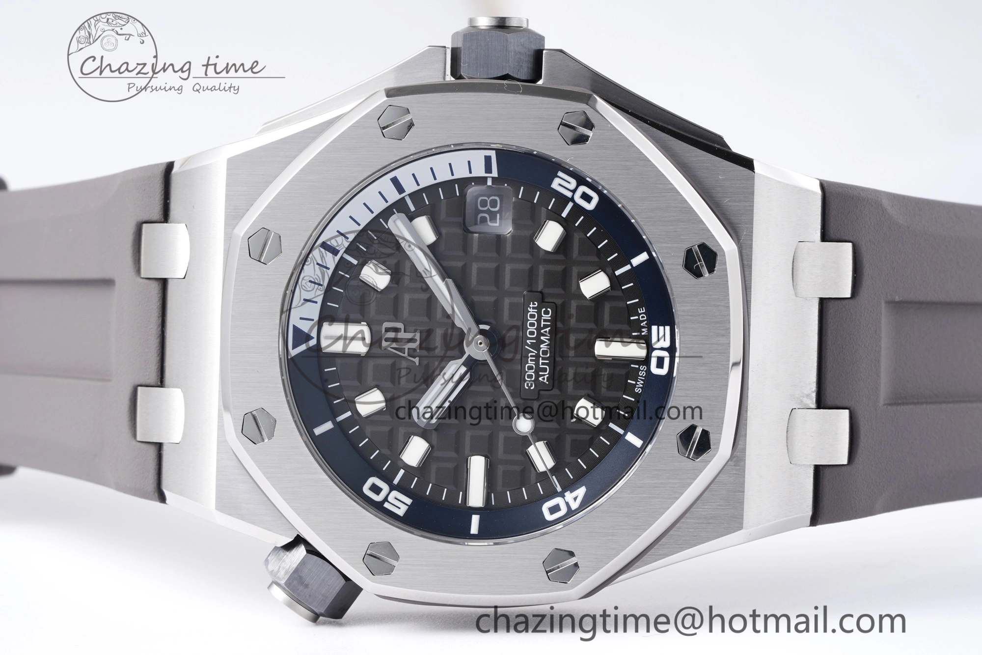 Royal Oak Offshore Diver 15720 SS ZF 1:1 Best Edition Gray Dial on Gray Rubber Strap A4308