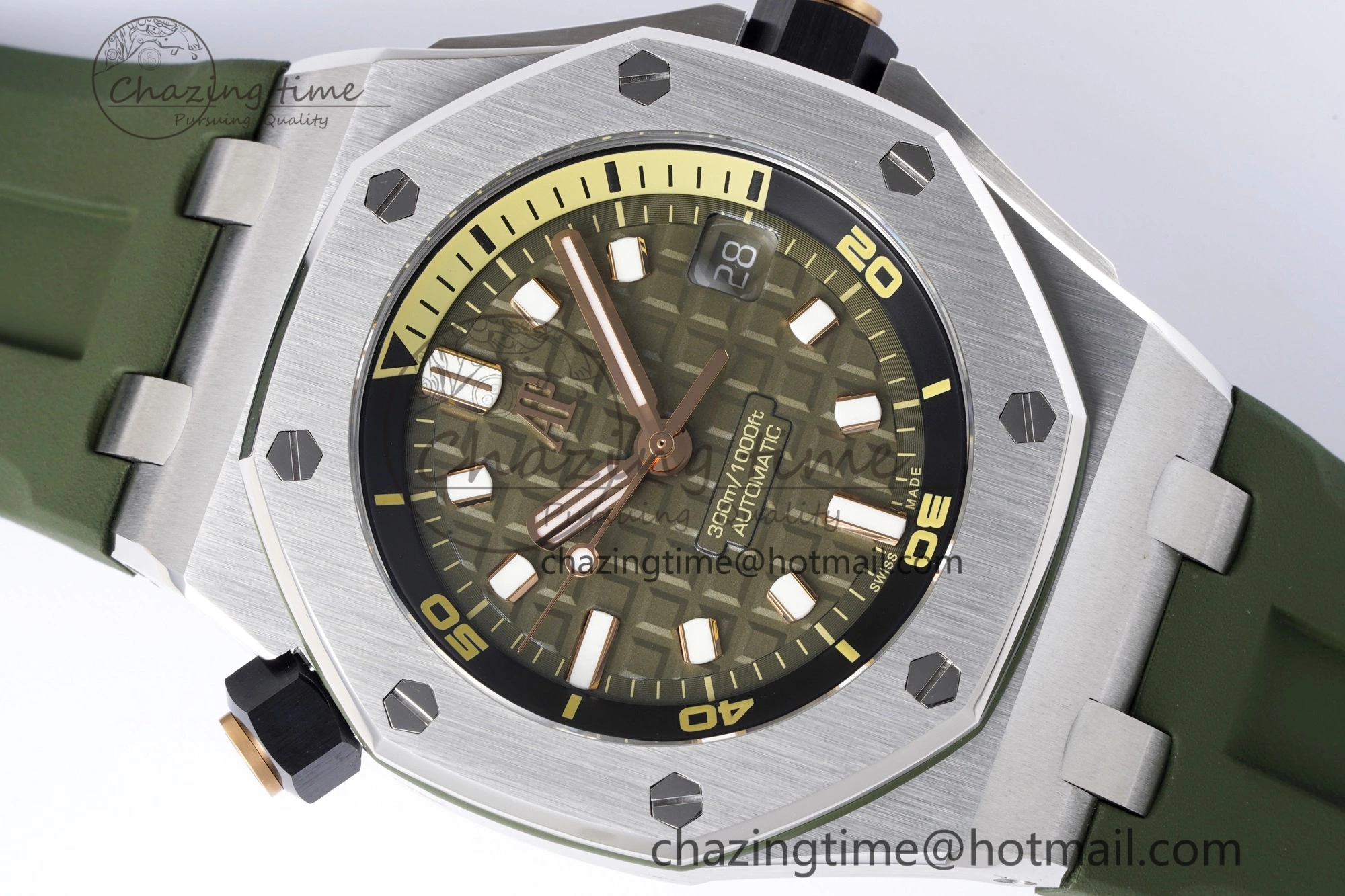 Royal Oak Offshore Diver 15720 SS ZF 1:1 Best Edition Green Dial on Green Rubber Strap A4308
