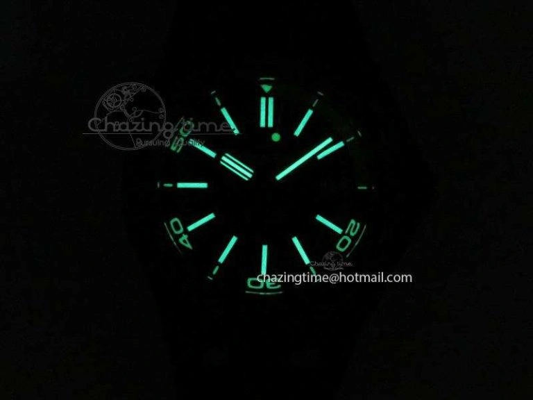Royal Oak Offshore Diver Forged Carbon 1:1 V6F Best Edition On Rubber Strap A2824