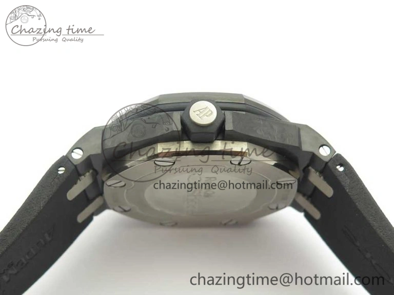 Royal Oak Offshore Diver Forged Carbon XF 1:1 Best Edition on Rubber Strap A2836 V3
