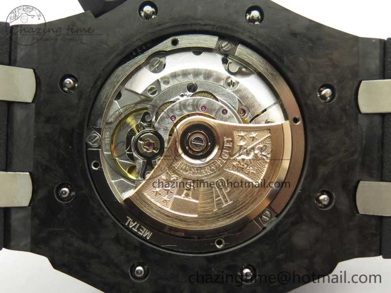 Royal Oak Offshore Diver Forged Carbon XF 1:1 Best Edition on Rubber Strap A2836 V3