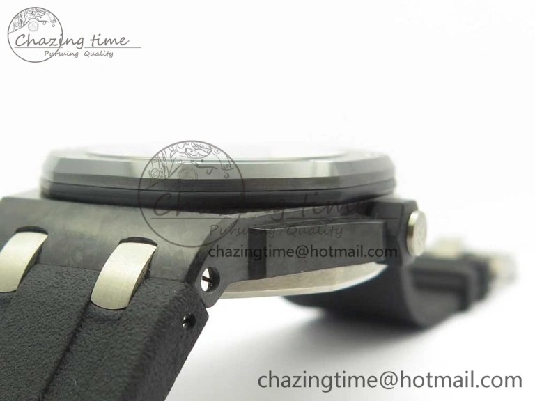 Royal Oak Offshore Diver Forged Carbon XF 1:1 Best Edition on Rubber Strap A2836 V3