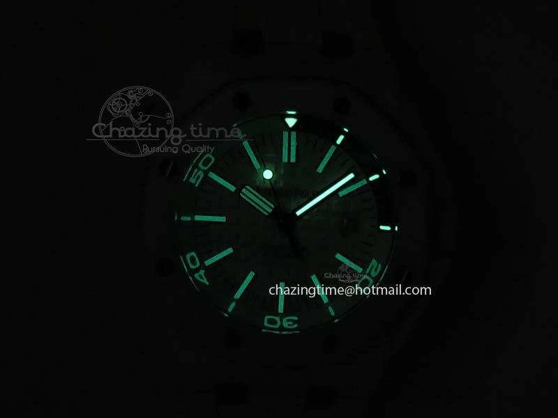 Royal Oak Offshore Diver White Ceramic BP-Maker On White Rubber Strap A3120