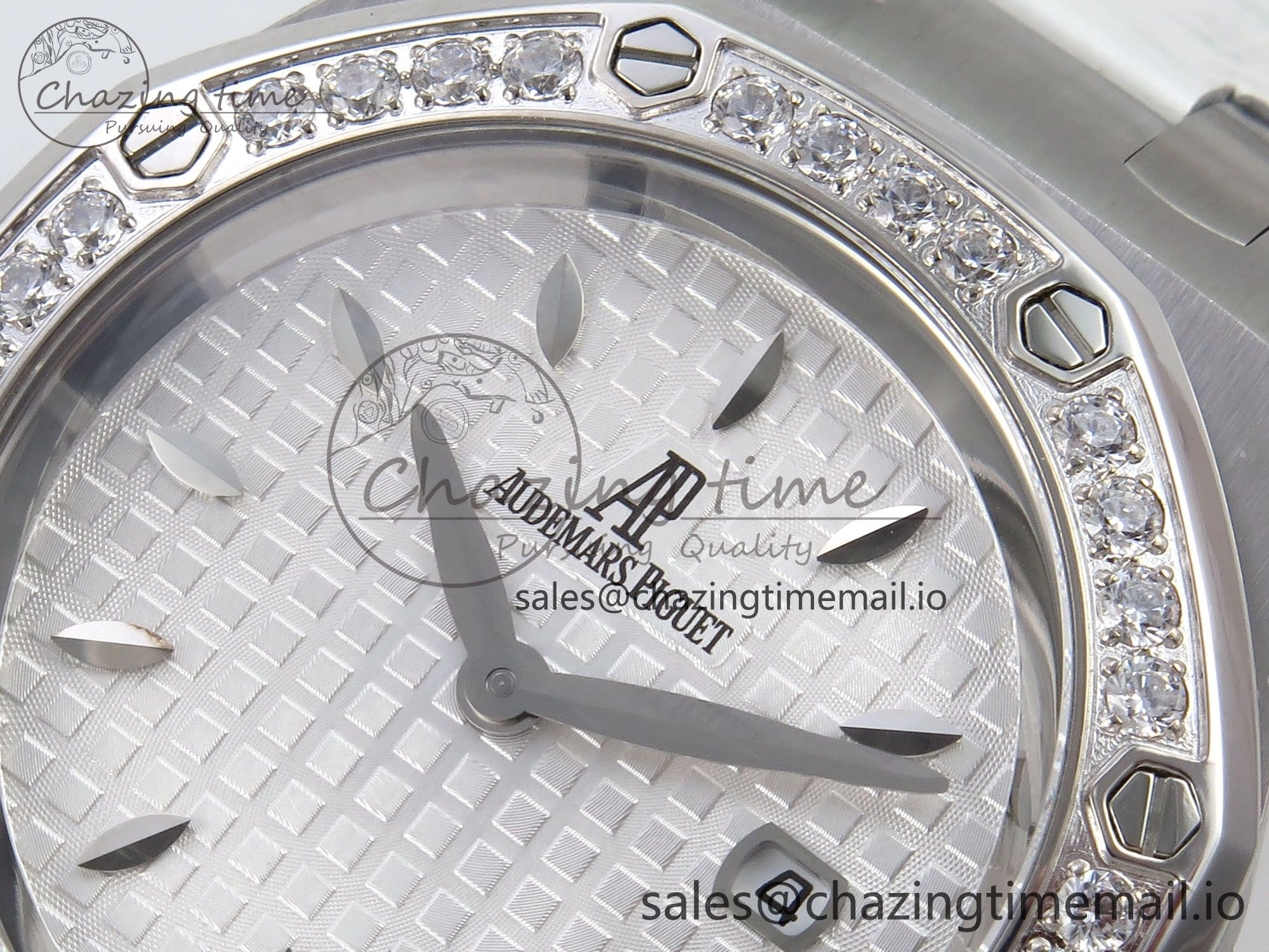 Royal Oak Offshore Ladies 33mm SS DRF Best Edition White Dial Diamonds Bezel on White Leather Strap ETA Quartz