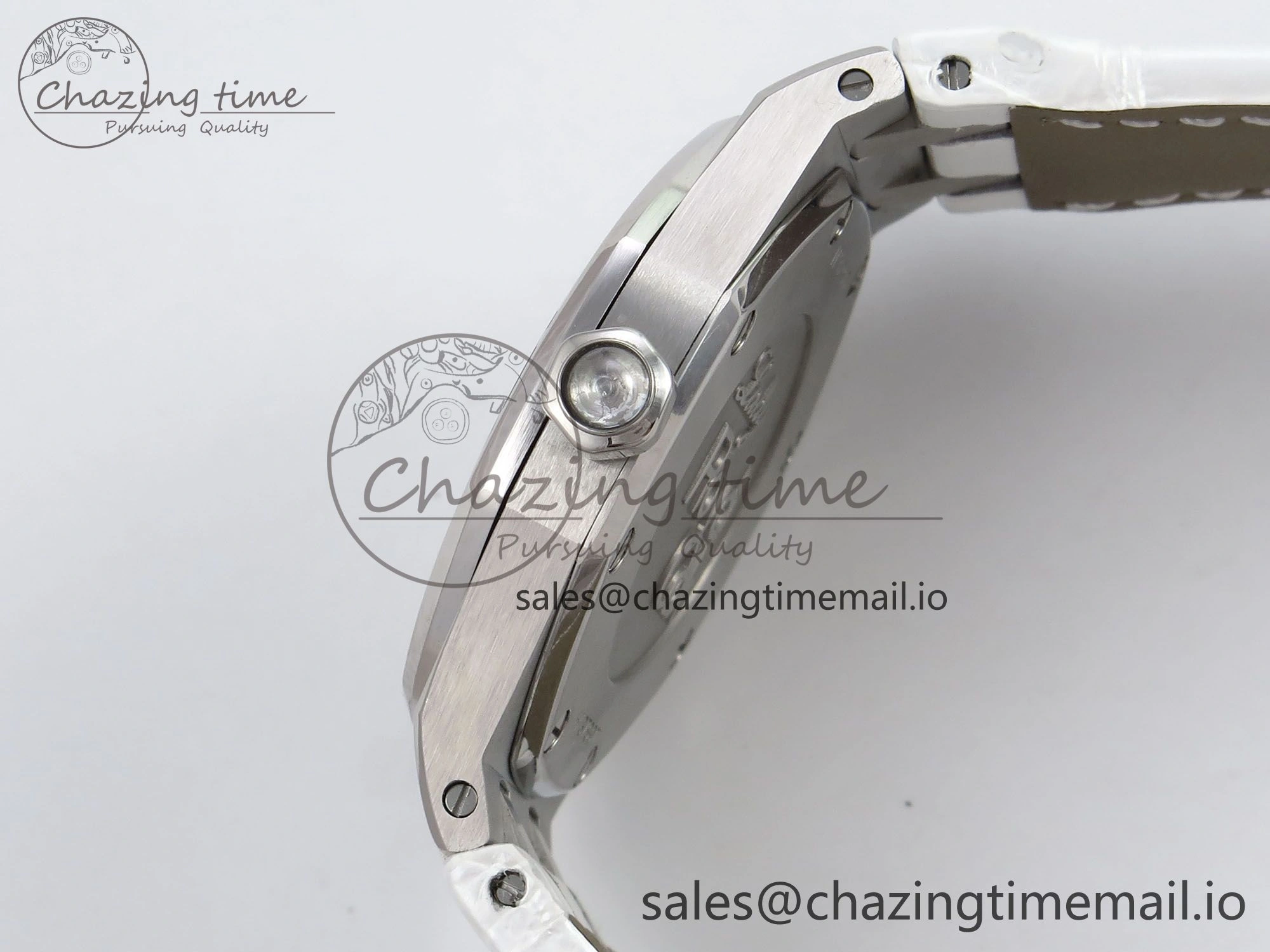 Royal Oak Offshore Ladies 33mm SS DRF Best Edition White Dial Diamonds Bezel on White Leather Strap ETA Quartz