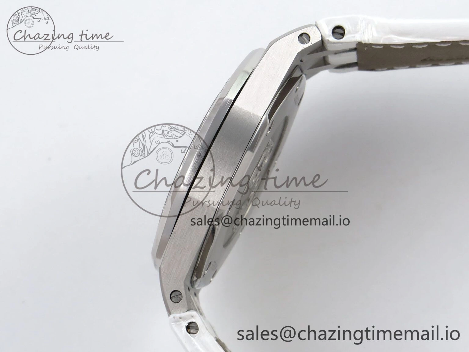 Royal Oak Offshore Ladies 33mm SS DRF Best Edition White Dial Diamonds Bezel on White Leather Strap ETA Quartz