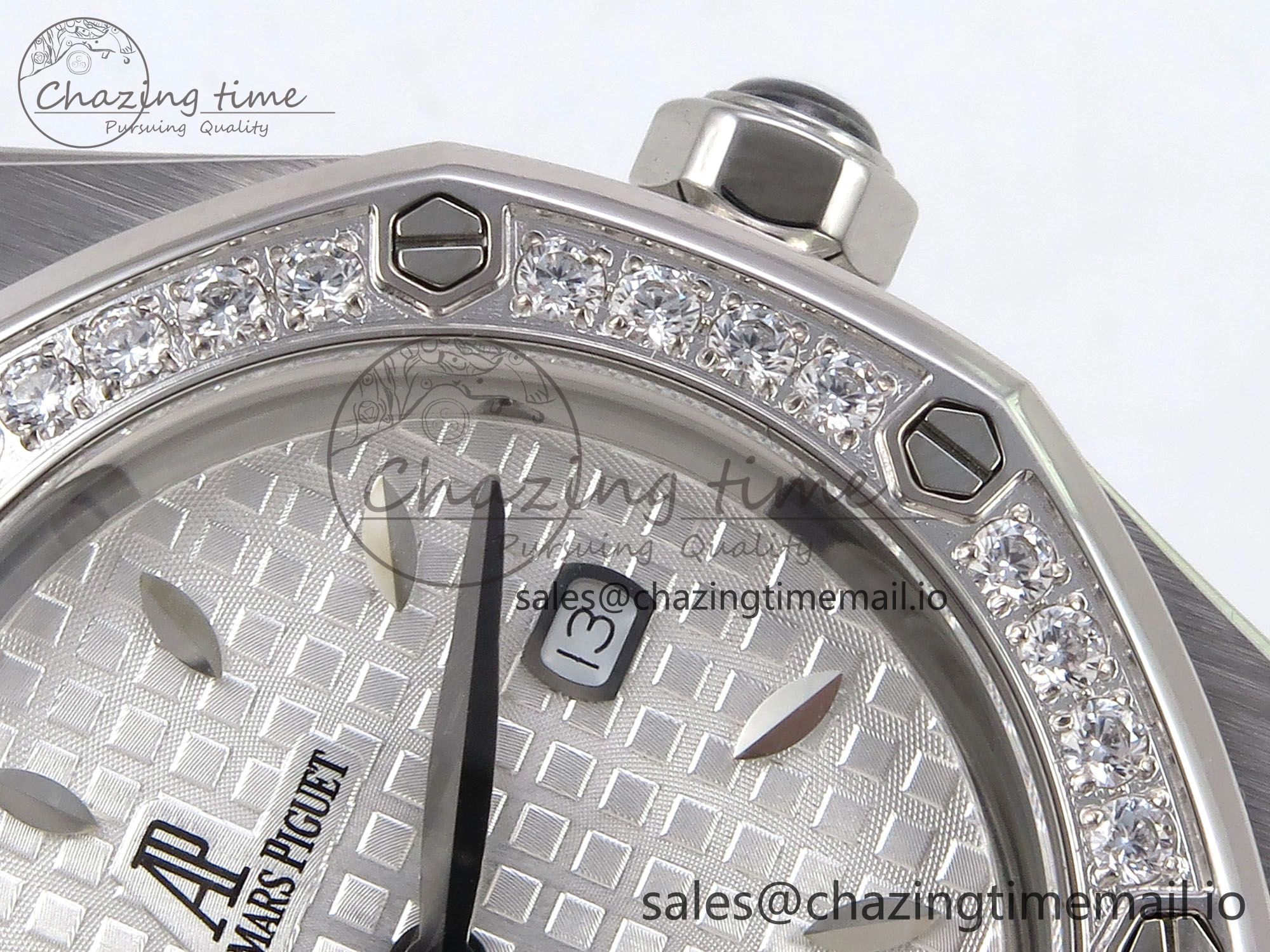 Royal Oak Offshore Ladies 33mm SS DRF Best Edition White Dial Diamonds Bezel on White Rubber Strap ETA Quartz