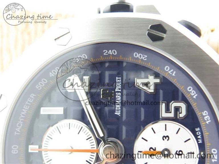 Royal Oak Offshore Table Clock with Stand CKF Quartz