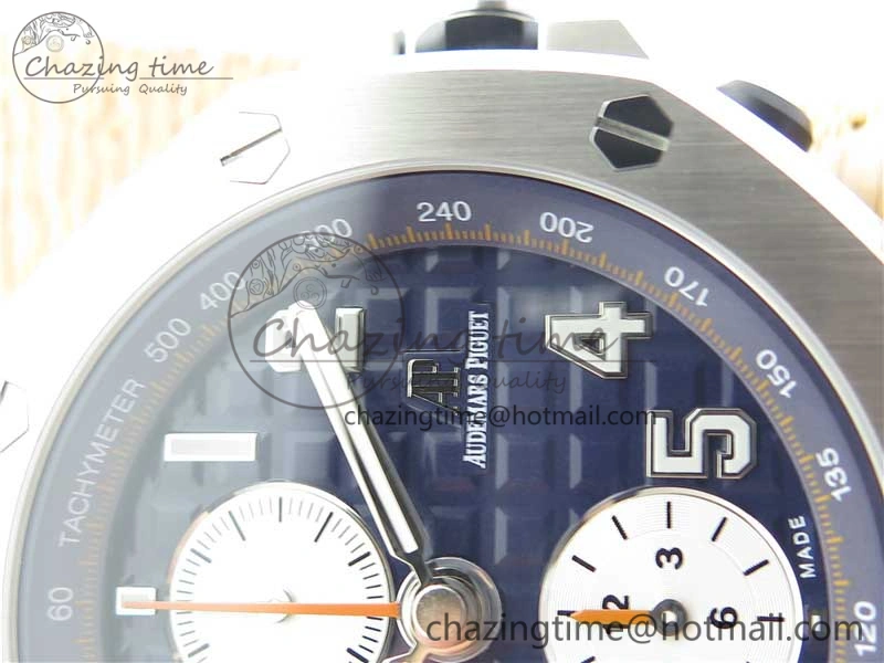 Royal Oak Offshore Table Clock with Stand CKF Quartz