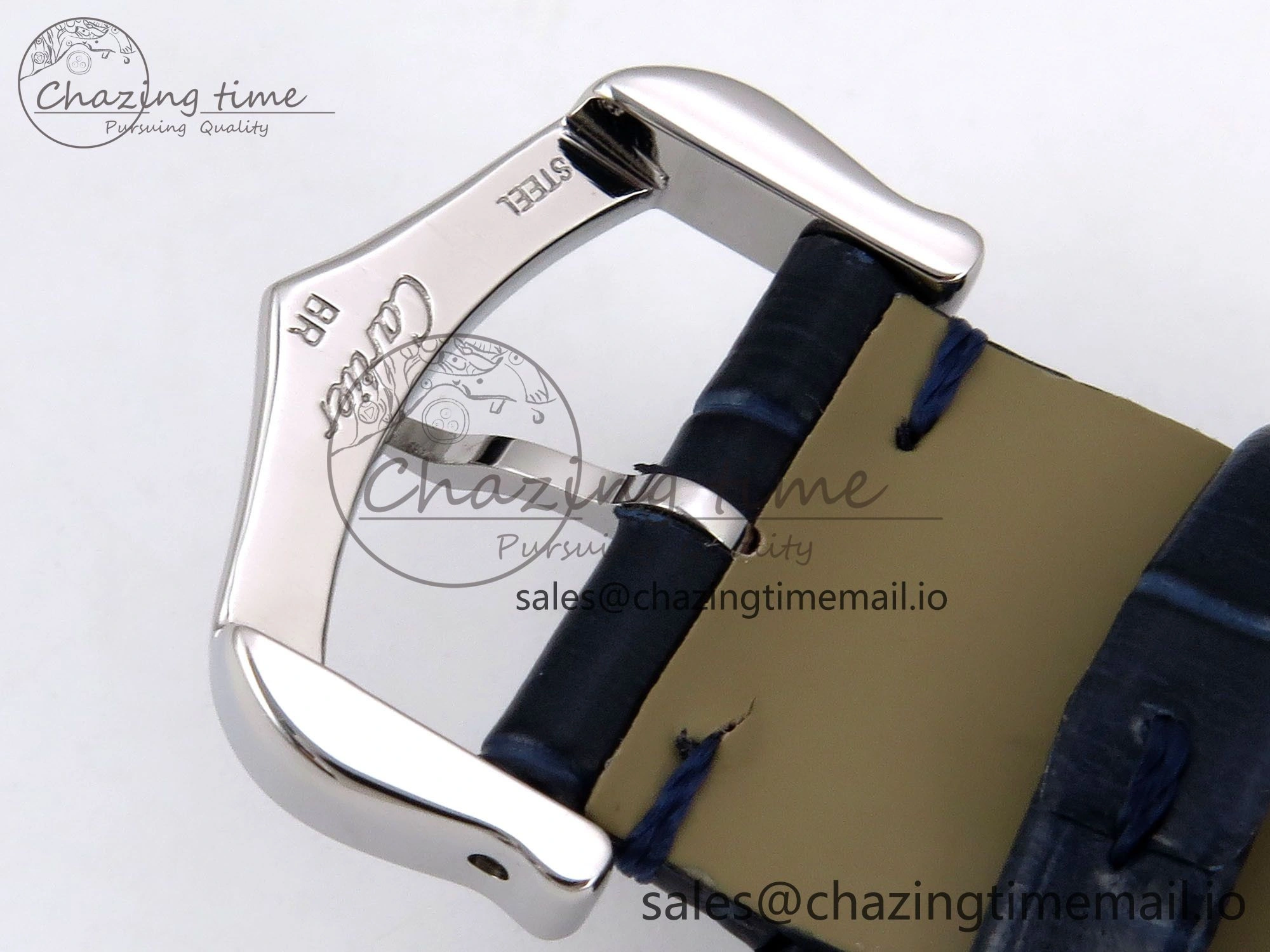 Santos Dumont 31.4mm SS AF 1:1 Best Edition Silver Dial on Blue Croco Strap A157