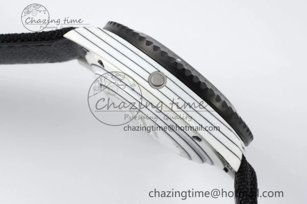 Sea Dweller 43mm ‘IRBIS’ DIWF Best Edition Carbon Dial on Black Nylon Strap A2824