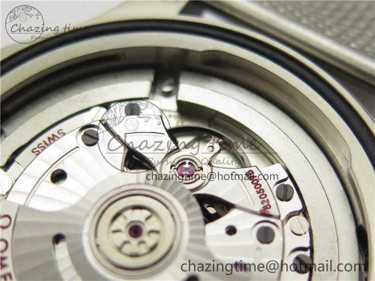 Seamaster 300 “No Time to Die” Limited Edition ORF 1:1 Best Edition on SS Mesh Bracelet A8806 (Free Nato Strap)