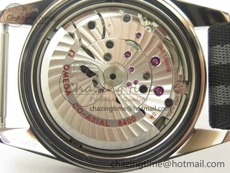 Seamaster 300 “Spectre” Limited Edition VSF 1:1 Best Edition On “007” Nato Strap A8400 Super Clone