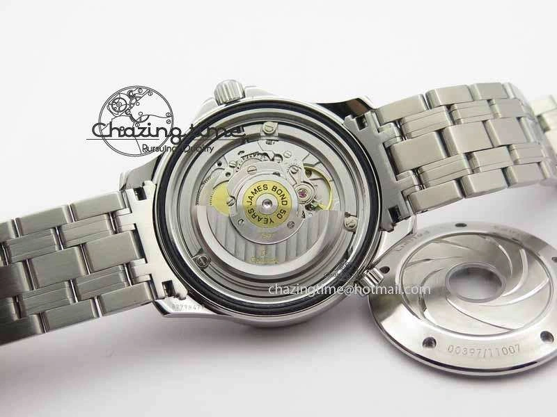 Seamaster 300M 007 SS MK 1:1 Best Edition Black 007 Dial Ceramic Bezel On SS Bracelet A2824