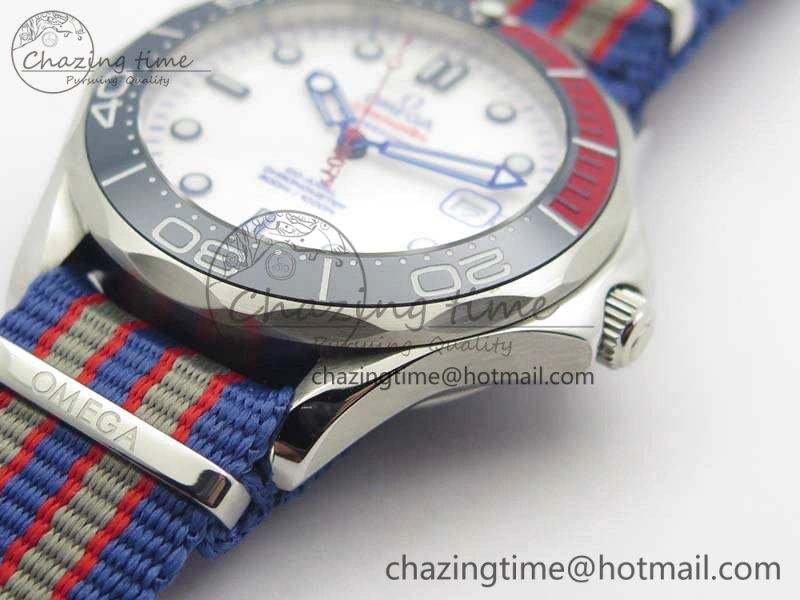 Seamaster 300M 007 SS URF 1:1 Best Edition White Dial Ceramic Bezel On Nylon Strap A2507(Free SS Bracelet)