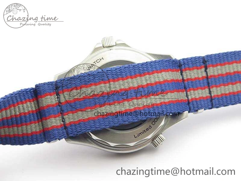 Seamaster 300M 007 SS URF 1:1 Best Edition White Dial Ceramic Bezel On Nylon Strap A2507(Free SS Bracelet)