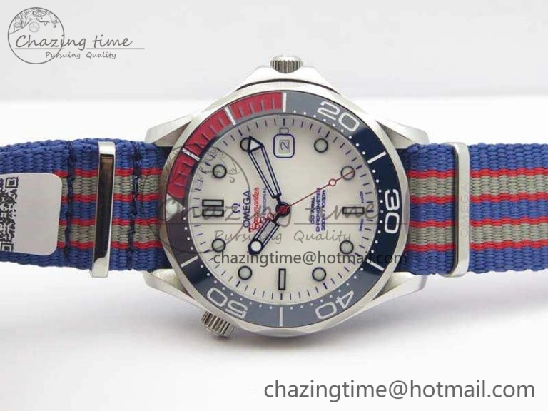 Seamaster 300M 007 SS URF 1:1 Best Edition White Dial Ceramic Bezel On Nylon Strap A2507(Free SS Bracelet)