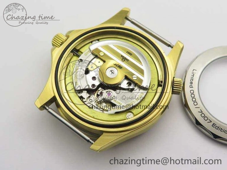 Seamaster 300M 007 YG URF 1:1 Best Edition White Dial Ceramic Bezel On Nylon Strap A2507